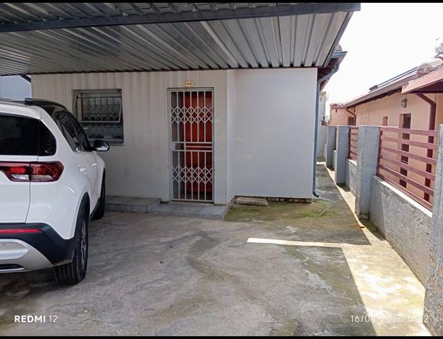 2 BEDROOM HOUSE FOR SALE IN CLAYVILLE